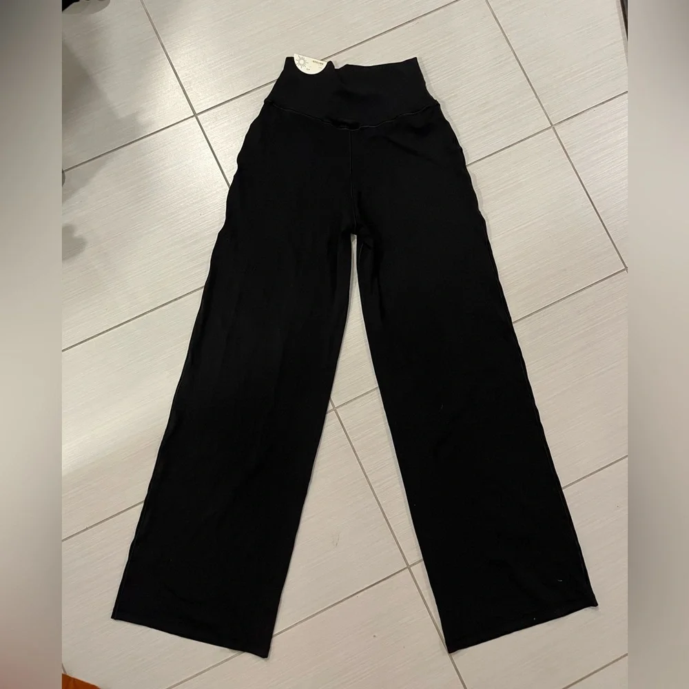 NWT Aerie OFFLINE Real Me XTRA Wide Leg High Waisted Trouser - Picture 4 of 11